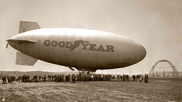 DIrigible Goodyear