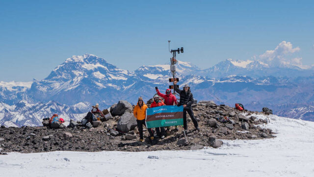 National Geographic y Rolex anunciaron la instalación de la estación meteorológica más alta de los hemisferios sur y occidental