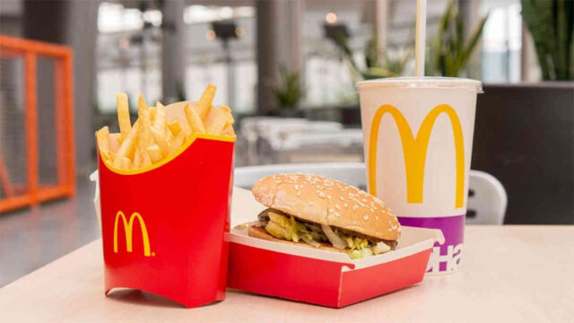 McDonald's redujo un 40% del total de plástico de un solo uso