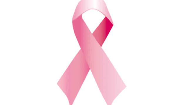 La importancia de realizar autochequeos para prevenir el cáncer de seno