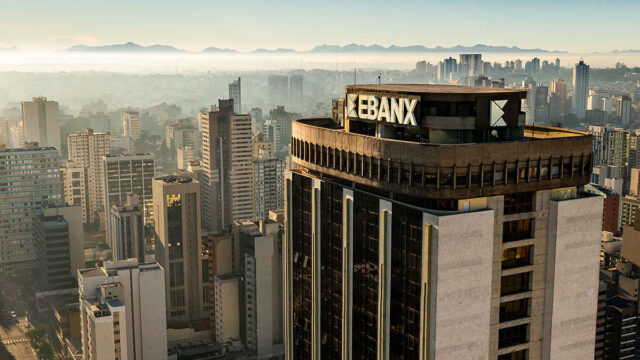 Cybersource y EBANX se asocian para ofrecer soluciones de pago con tarjeta en Brasil