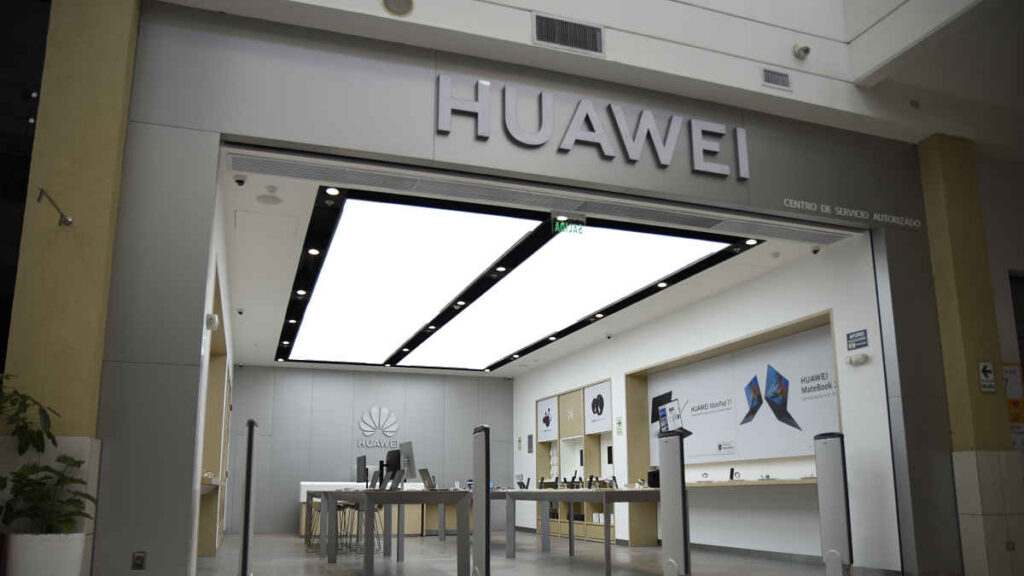 Huawei abrirá 5 nuevas tiendas en Perú e inicia con Arequipa