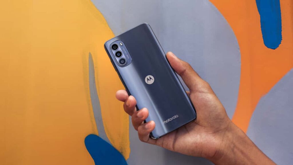 moto g52 llega a Perú