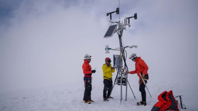 Estación meteorológica más alta de los Andes Tropicales es instalada en Perú