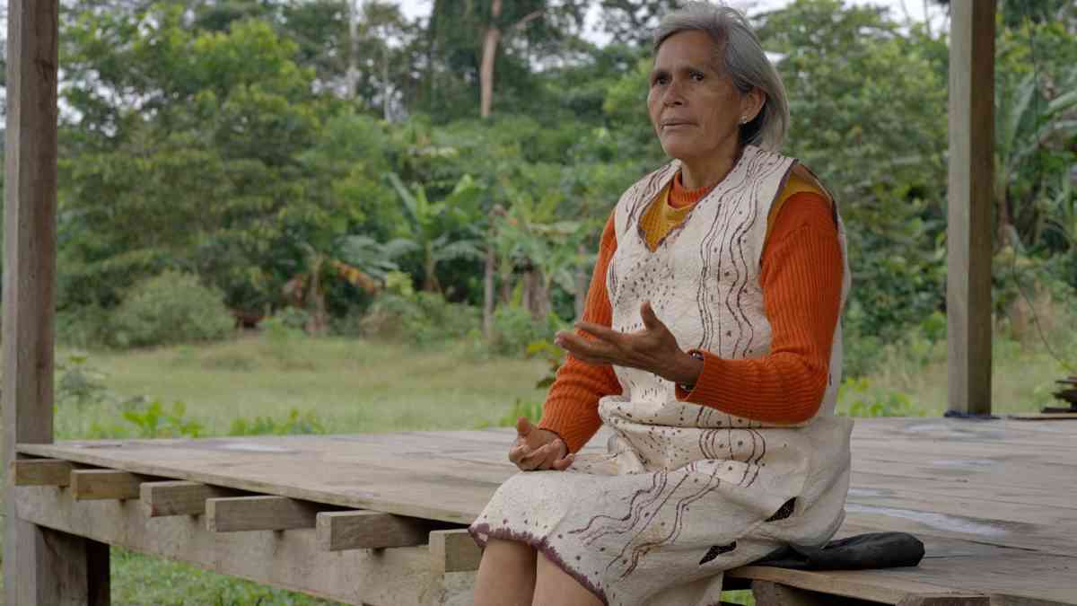 Angélica Italia: Una anciana vive en una cueva en las montañas hace 50 años