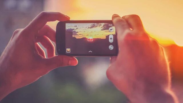 Aprende a capturar fotos con tu smartphone este verano