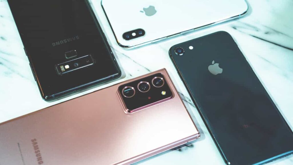 Samsung supera a Apple en envíos de teléfonos inteligentes en el primer trimestre de 2023