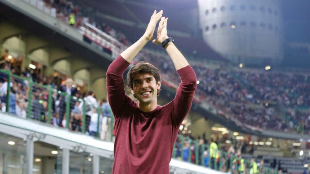 OPPO y Kaká se reúnen en Estambul para conocer al campeón de la UEFA Champions League