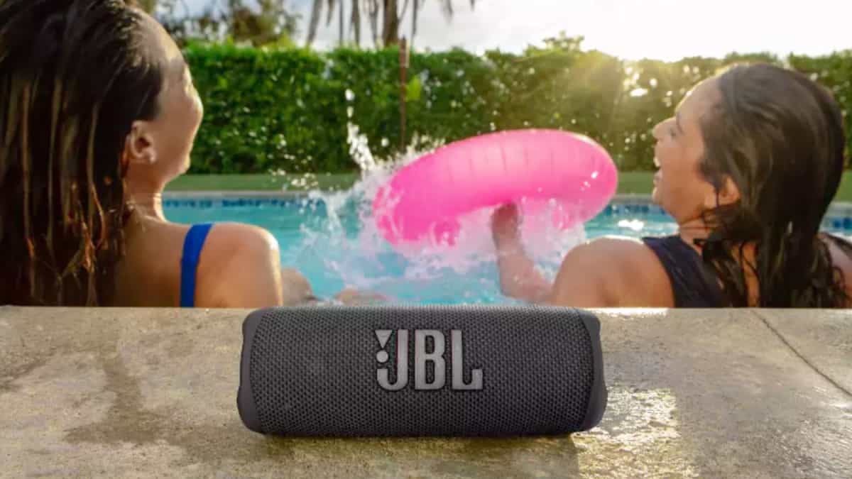Este altavoz Bluetooth de JBL es el compañero perfecto para bailar