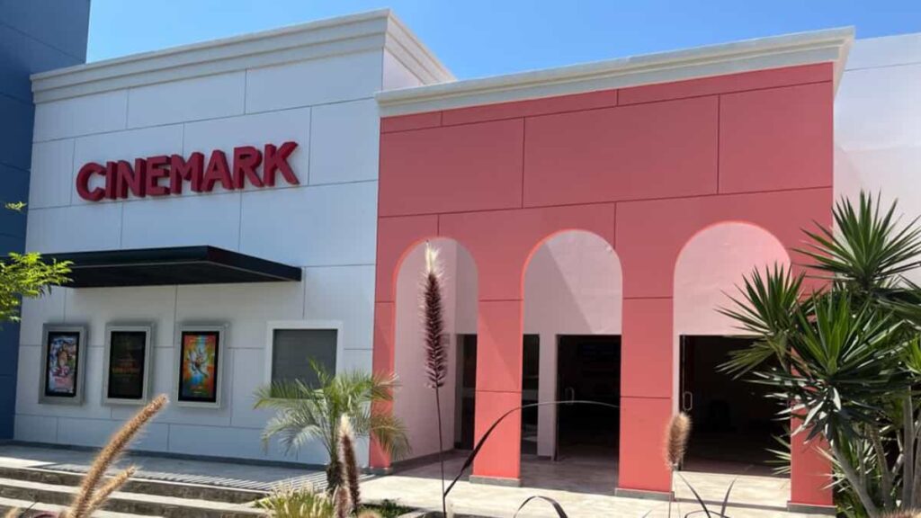 Cinemark abre nuevo local en el Boulevard de Asia