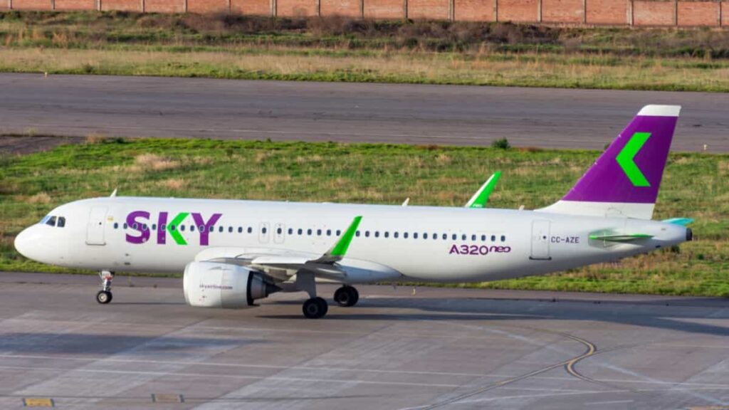 SKY Airline anunció el lanzamiento de su nuevo programa de fidelidad "SKY Plus", par acumular puntos canjeables por diversos beneficios.