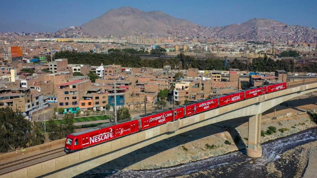 Nescafé entregará café gratis a usuarios del tren