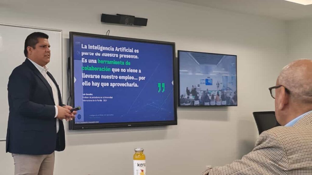 Más de 200 periodistas participaron de taller sobre Inteligencia Artificial Generativa de ISM