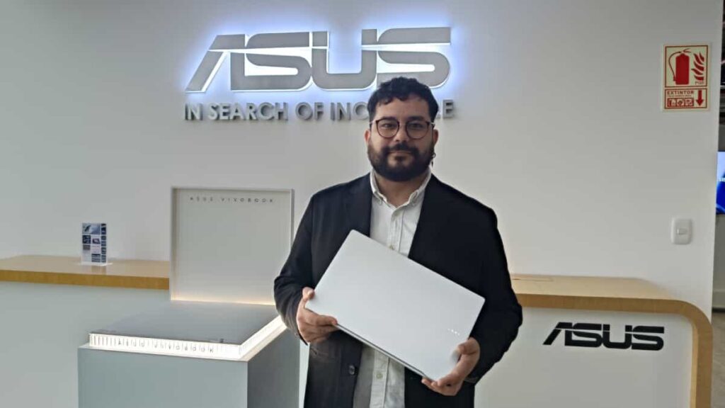 Llega al Perú la nueva ASUS Vivobook S 15 con Copilot+ PC