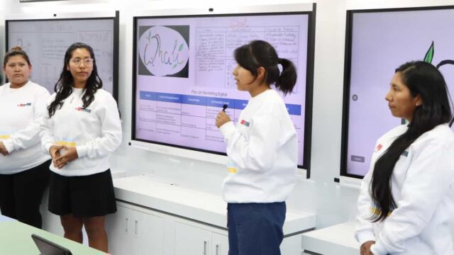 Huawei capacita a jóvenes emprendedores de Moquegua