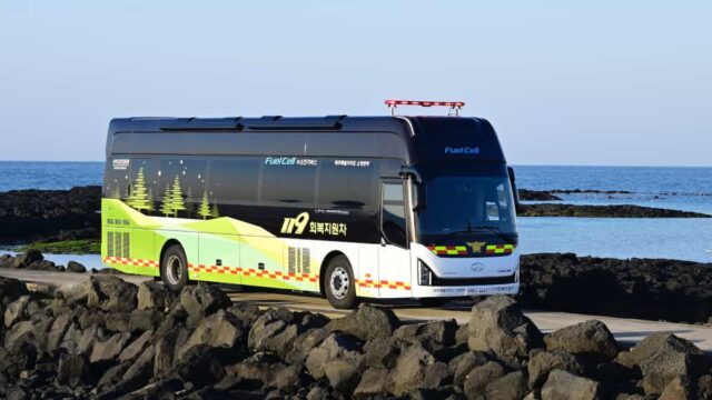 Hyundai dona autobus eléctrico para apoyar la recuperación de los bomberos en corea