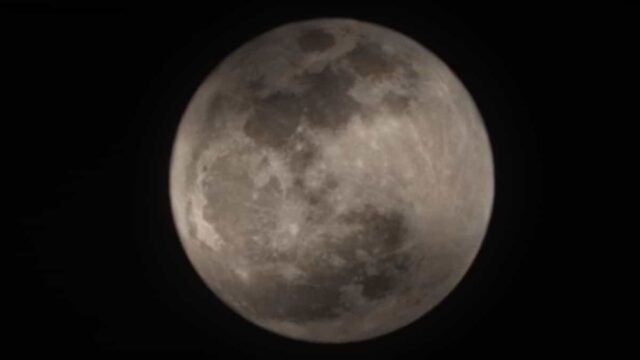 ¿Cómo tomar la foto perfecta de la Luna?