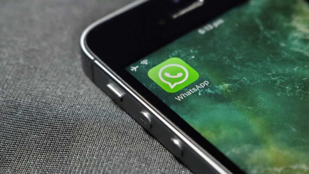 Cuatro consejos claves para identificar ofertas de trabajo falsas en WhatsApp