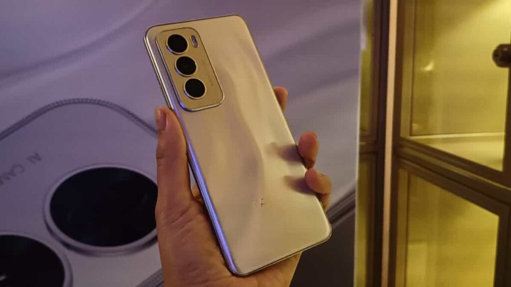 OPPO lanza el nuevo Reno12 5G